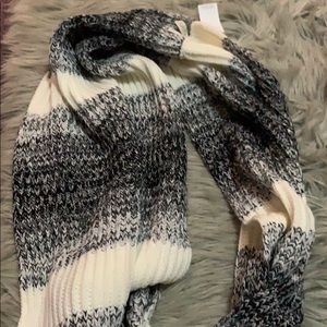 Circle scarf